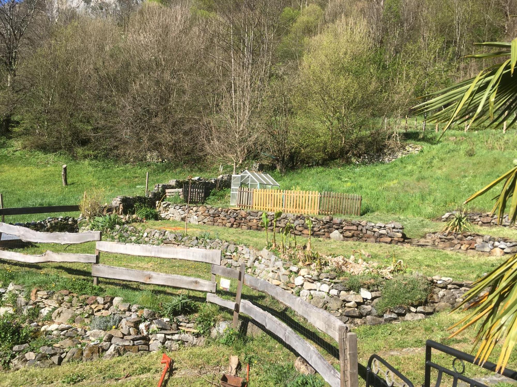 La Auarje: Appartement Avec Jardin & Terrasse Cierp Eksteriør bilde